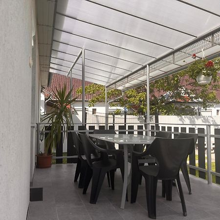 Pandora Pool Apartman Hajdúszoboszló Exterior foto